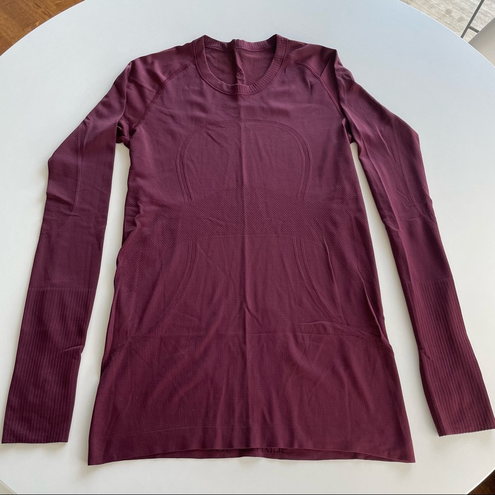 Lululemon Swiftly Tech Long Sleeve. Size 6.